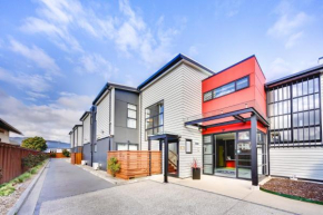 Ava Lodge, Lower Hutt